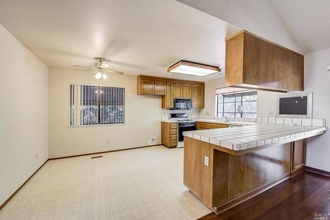251 New Bedford Dr, Vallejo, CA 94591 photo 6
