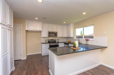 164 Rutgers Ct, Vallejo, CA 94589 photo 9
