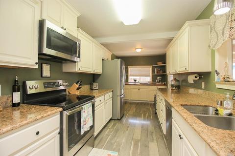 810 Elm Dr, Dixon, CA 95620 photo 11