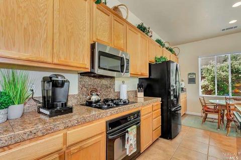 3566 Headwater Dr, Vallejo, CA 94591 photo 11