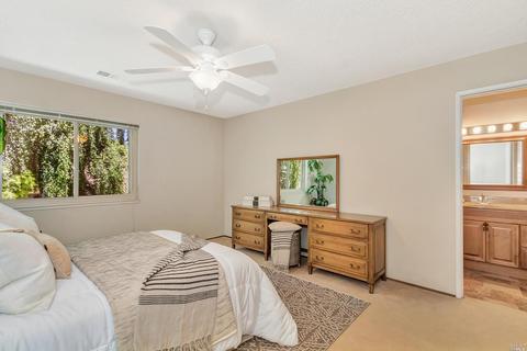 572 Willow Ct, Benicia, CA 94510 photo 22