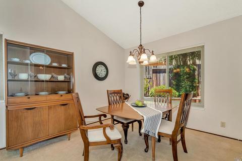 572 Willow Ct, Benicia, CA 94510 photo 10