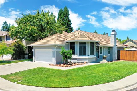 401 Rolling Oak Dr, Vacaville, CA 95688 photo 1