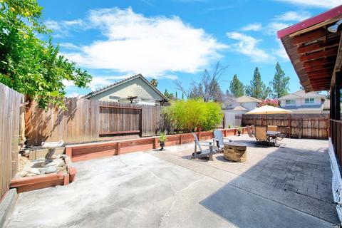401 Rolling Oak Dr, Vacaville, CA 95688 photo 48