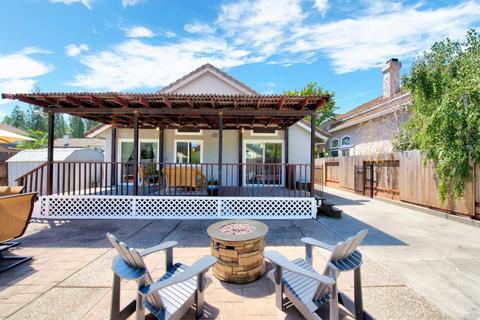 401 Rolling Oak Dr, Vacaville, CA 95688 photo 47