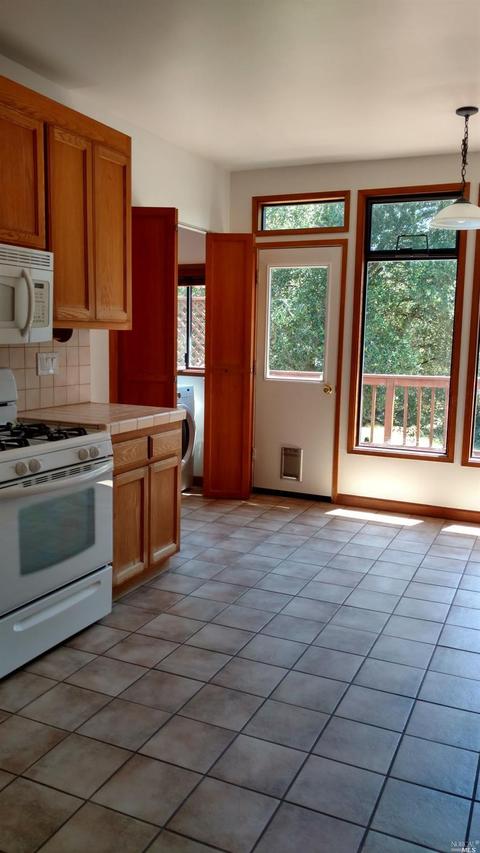 724 Olive St, Petaluma, CA 94952 photo 10
