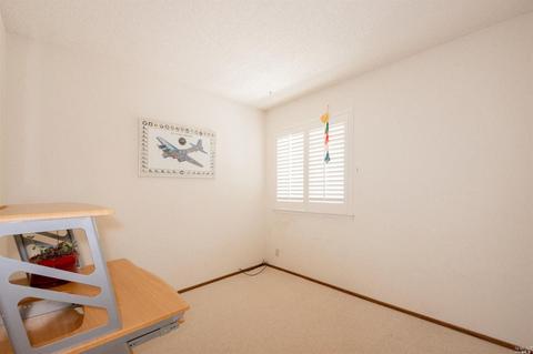 660 E Creekside Cir, Dixon, CA 95620 photo 28