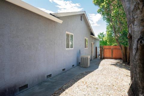 660 E Creekside Cir, Dixon, CA 95620 photo 41