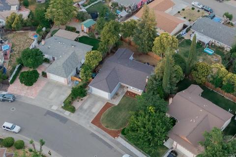 660 E Creekside Cir, Dixon, CA 95620 photo 34