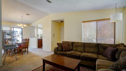 1075 Scott St, Fairfield, CA 94533 photo 7