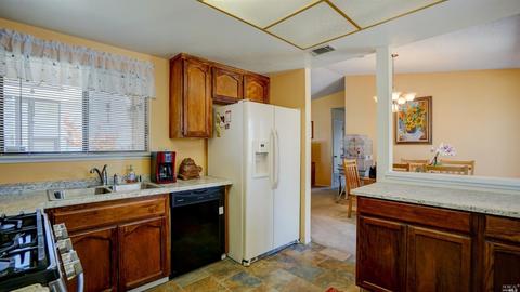 1075 Scott St, Fairfield, CA 94533 photo 10
