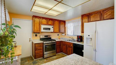 1075 Scott St, Fairfield, CA 94533 photo 9