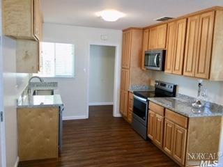 223 Ebbetts Pass Rd, Vallejo, CA 94589 photo 3