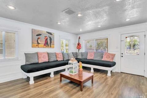 401 Concord St, Vallejo, CA 94591 photo 4