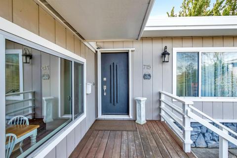 715 Cindy Ln, Petaluma, CA 94952 photo 3