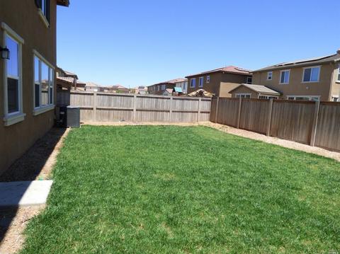 575 W Cherry St, Dixon, CA 95620 photo 9