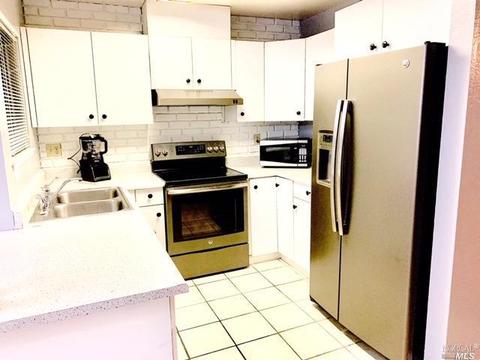920 Roleen Dr, Vallejo, CA 94589 photo 8