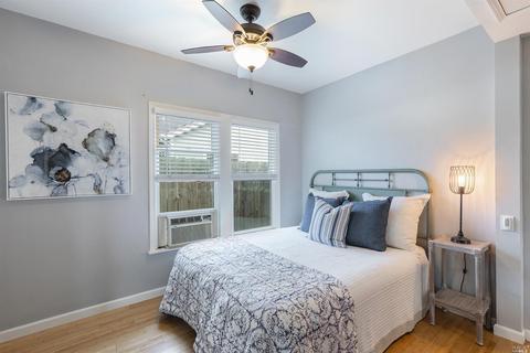 1539 E St, Napa, CA 94559 photo 17