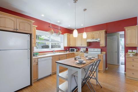 1539 E St, Napa, CA 94559 photo 8