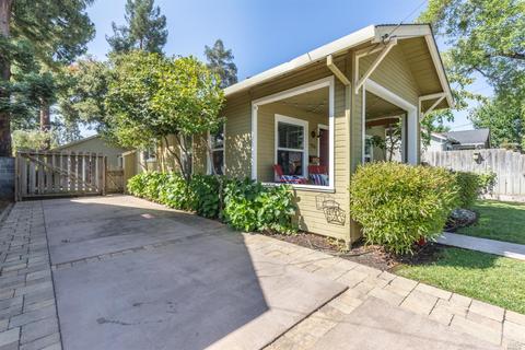 1539 E St, Napa, CA 94559 photo 2