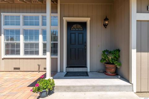 677 Wilford Cir, Cotati, CA 94931 photo 4