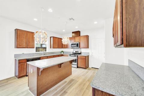 2570 Walker Dr, Fairfield, CA 94533 photo 5