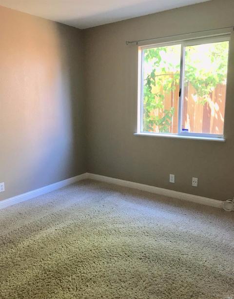 281 Bald Eagle Dr, Vacaville, CA 95688 photo 5