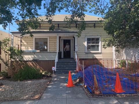 128 E H St, Benicia, CA 94510 photo 1