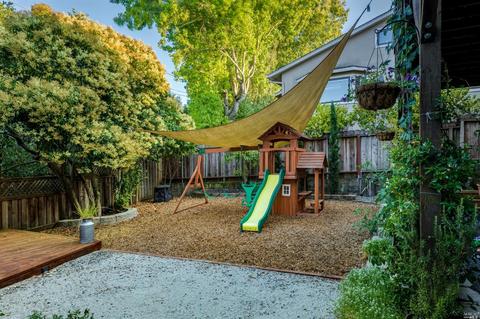 808 Elm Dr, Petaluma, CA 94952 photo 21
