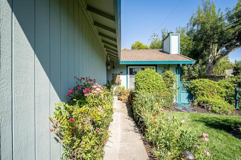 101 Falcon Dr, Cotati, CA 94931 photo 3