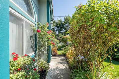101 Falcon Dr, Cotati, CA 94931 photo 2