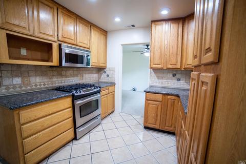234 Cottonwood Dr, Vallejo, CA 94591 photo 11
