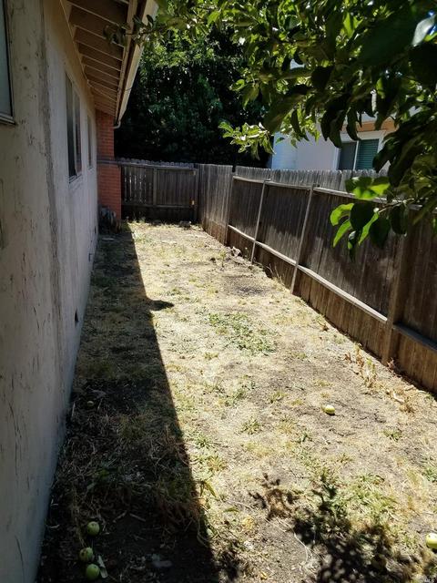 1536 Henry St, Fairfield, CA 94533 photo 5