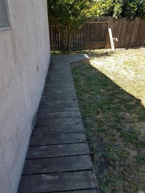 1536 Henry St, Fairfield, CA 94533 photo 3