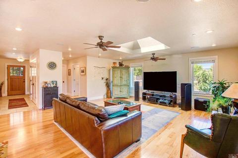486 W Macarthur St, Sonoma, CA 95476 photo 13