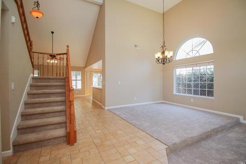 268 Silver Eagle Way, Vacaville, CA 95688 photo 4
