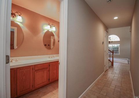 268 Silver Eagle Way, Vacaville, CA 95688 photo 25