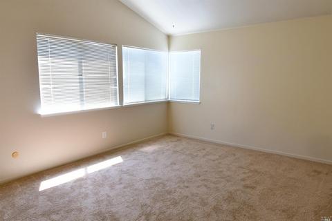 1443 Gateway Dr, Vallejo, CA 94589 photo 9
