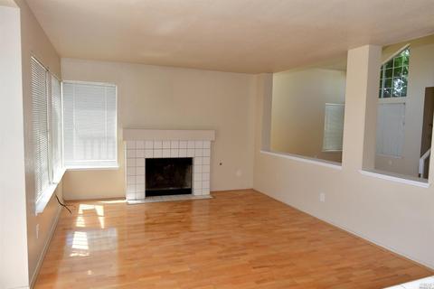 1443 Gateway Dr, Vallejo, CA 94589 photo 5