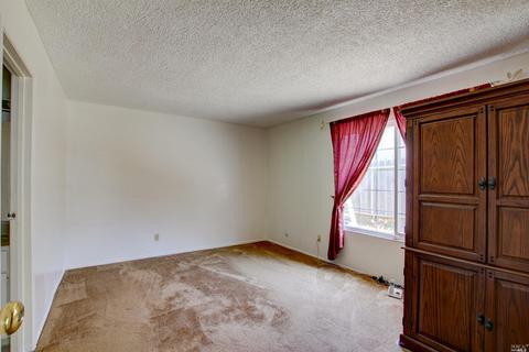 211 Willow St, Vallejo, CA 94589 photo 8
