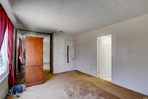 211 Willow St, Vallejo, CA 94589 photo 9