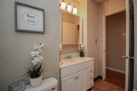 228 Plum St, Vacaville, CA 95688 photo 10