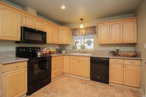 228 Plum St, Vacaville, CA 95688 photo 29