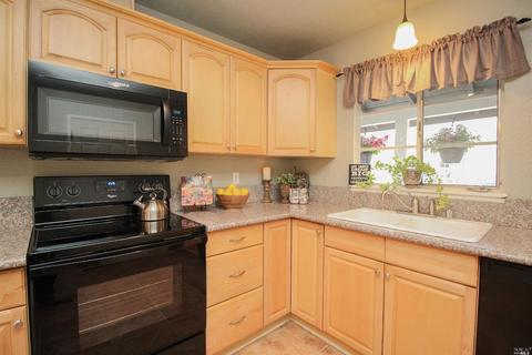 228 Plum St, Vacaville, CA 95688 photo 31