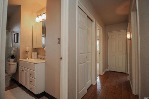 228 Plum St, Vacaville, CA 95688 photo 8