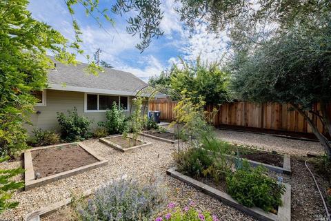 1032 Bella Dr, Napa, CA 94558 photo 40