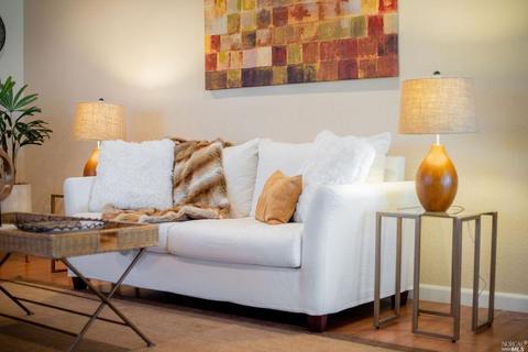 1032 Bella Dr, Napa, CA 94558 photo 8