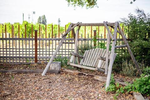 1032 Bella Dr, Napa, CA 94558 photo 46