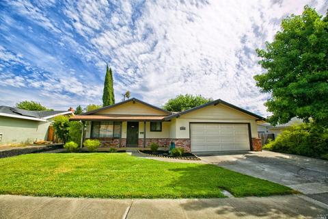 1349 Buckingham Dr, Fairfield, CA 94533 photo 1