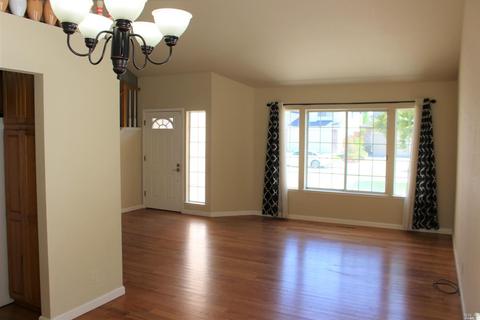 372 Summer Rain Dr, Windsor, CA 95492 photo 4